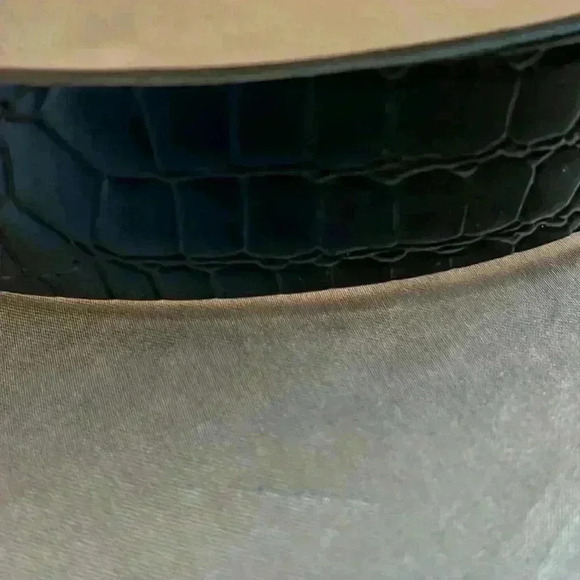 Guess Black Embossed  Belt - Picture 7 of 14